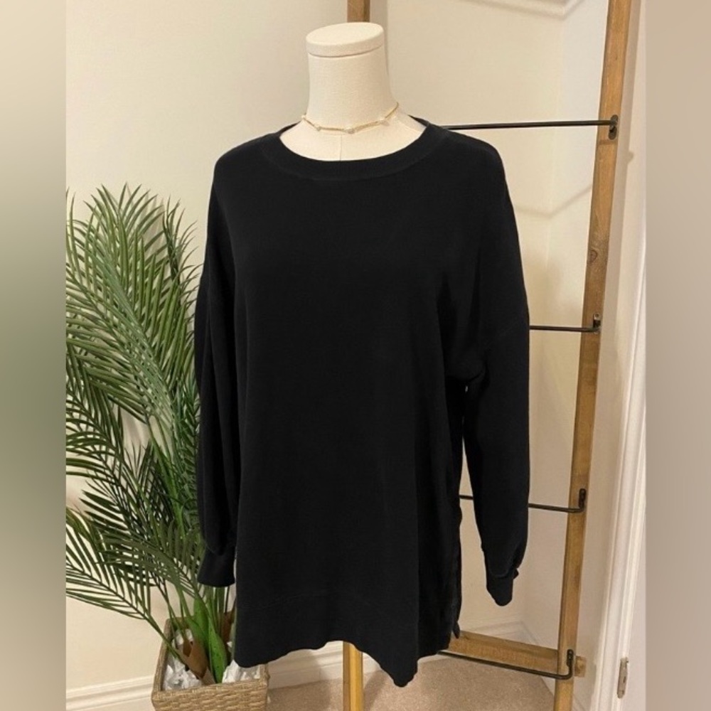 Old Navy Black Comfy Crewneck Tunic Sweatshirt, Medium